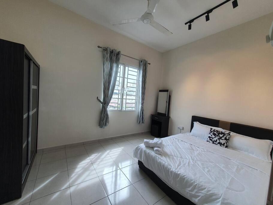3Storey House 13Pax Family Suite بيان ليباس المظهر الخارجي الصورة