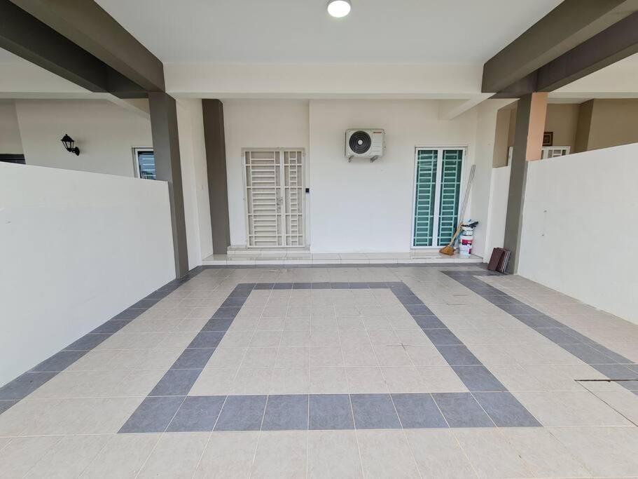 3Storey House 13Pax Family Suite بيان ليباس المظهر الخارجي الصورة